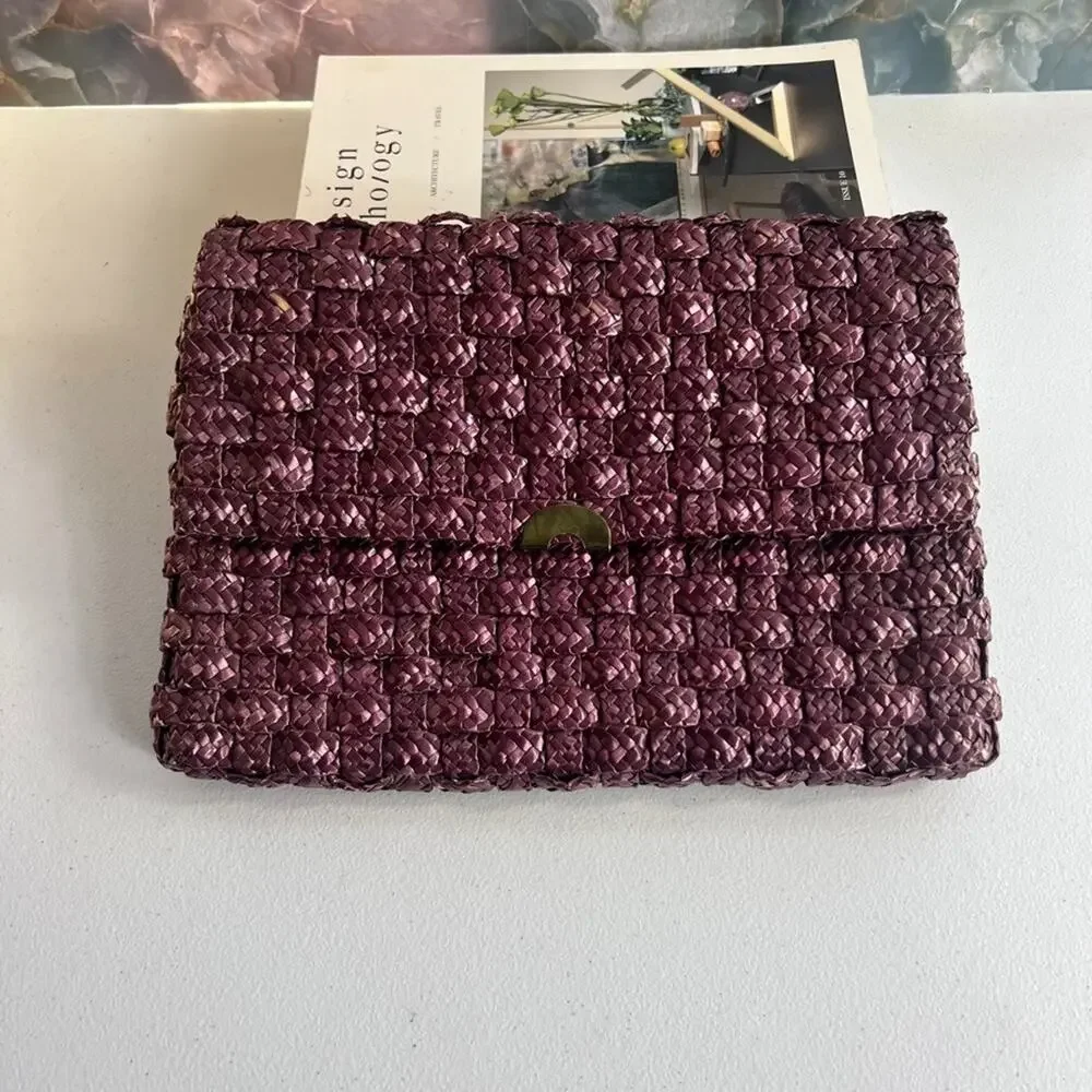 Vintage Burgundy Woven Wicker Straw Crossbody Clutch Purse Missing Strap
